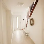 Bonquartier - House 5br - Garden - Forest - Road Connection