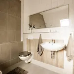 Bonquartier - House 5br - Garden - Forest - Road Connection