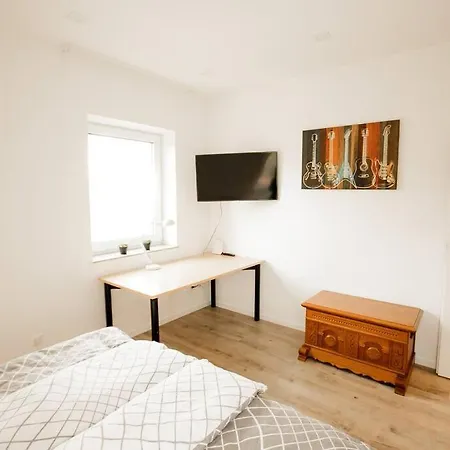 Bonquartier - House - Garden - Forest - Road Connection Siegburg