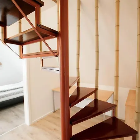 Bonquartier - House 5br - Garden - Forest - Road Connection *