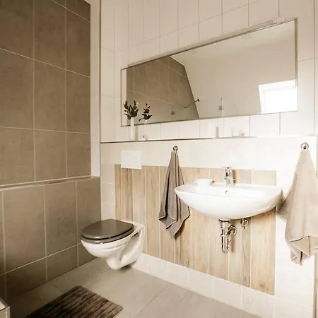 Bonquartier - House 5br - Garden - Forest - Road Connection