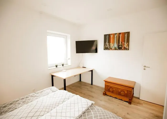 Bonquartier - House 5br - Garden - Forest - Road Connection Siegburg