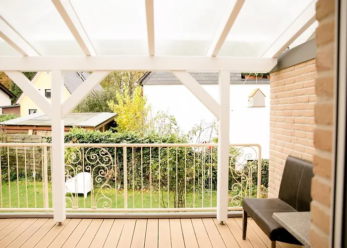 Bonquartier - House 5br - Garden - Forest - Road Connection *