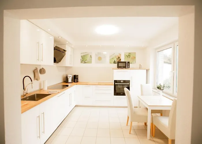 Bonquartier - House 5br - Garden - Forest - Road Connection 別荘 *