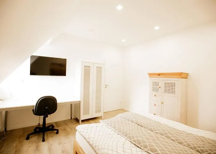 Ferienhaus Bonquartier - House 5br - Garden - Forest - Road Connection Siegburg