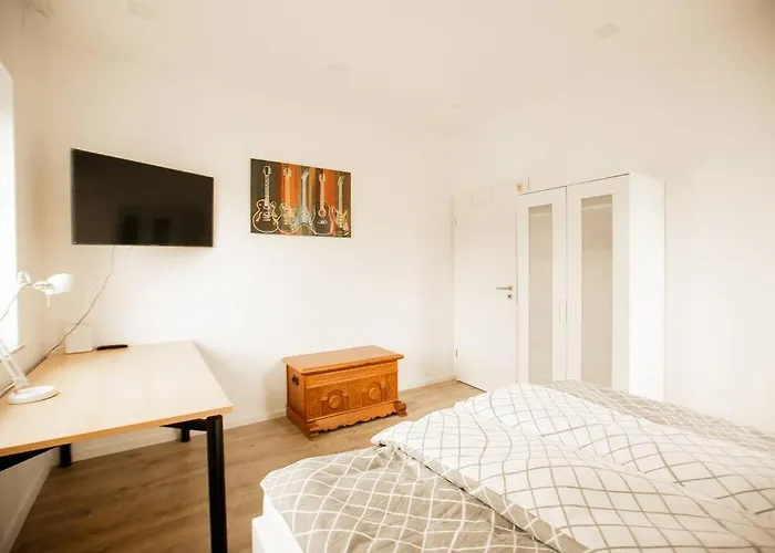 Feriehus Bonquartier - House 5br - Garden - Forest - Road Connection Siegburg