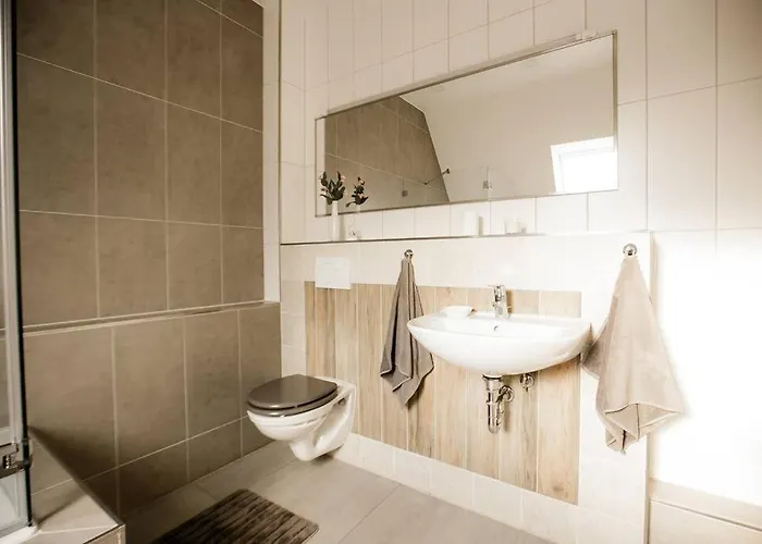 Bonquartier - House 5br - Garden - Forest - Road Connection